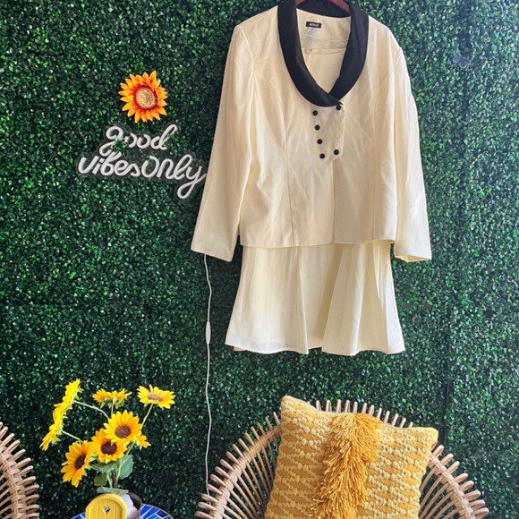 Metrostyle Elegant Black And White Contrast Color Suit Double-Breasted Size 20 - Picture 2 of 13